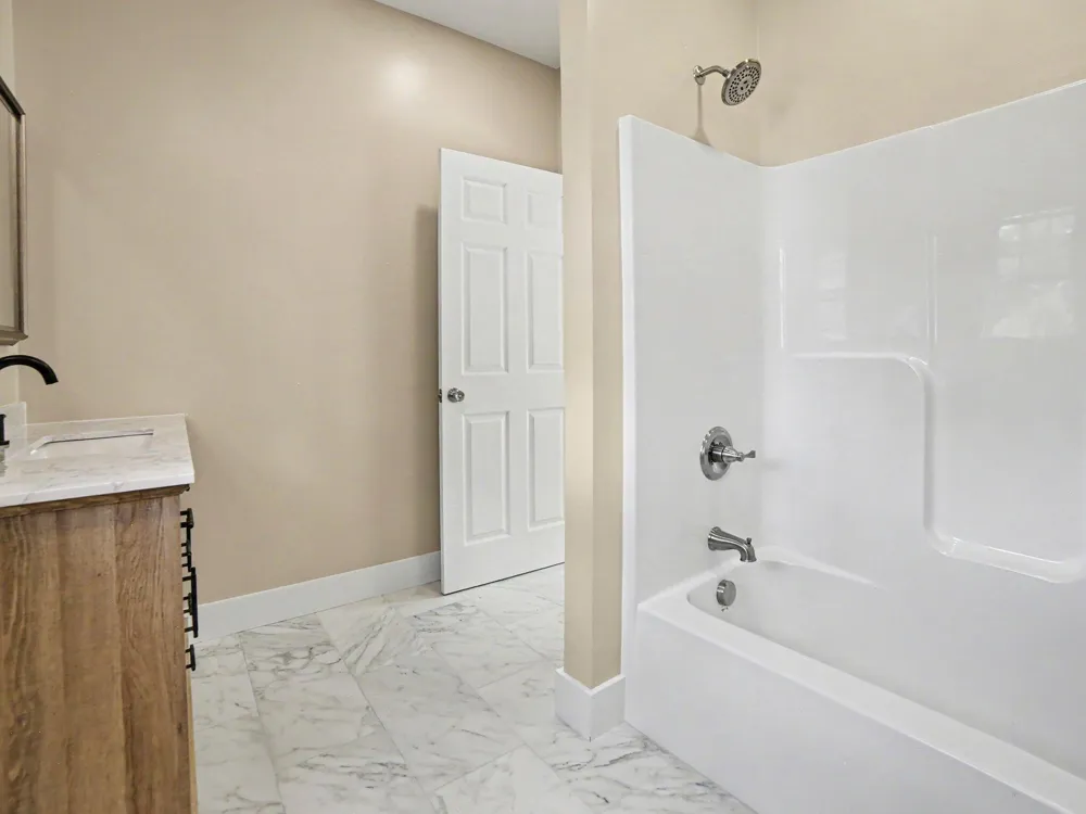 910 W Bradshaw Road Scottville, MI 49454