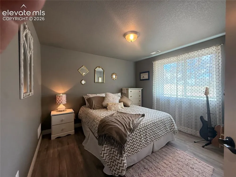 24 Big Horn Circle Florissant, CO 80816