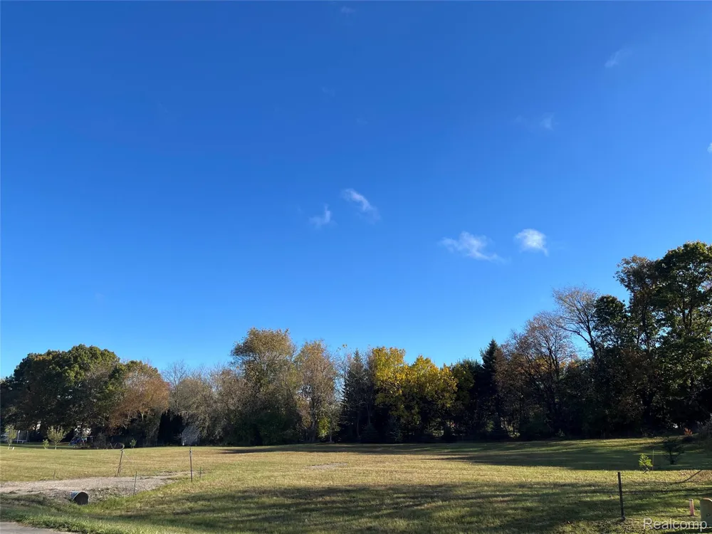 4640 Melanie Lane White Lake Charter Township, MI 48383