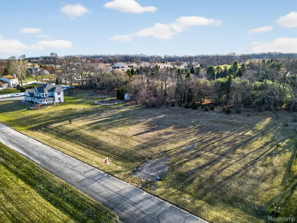 4640 Melanie Lane White Lake Charter Township, MI 48383