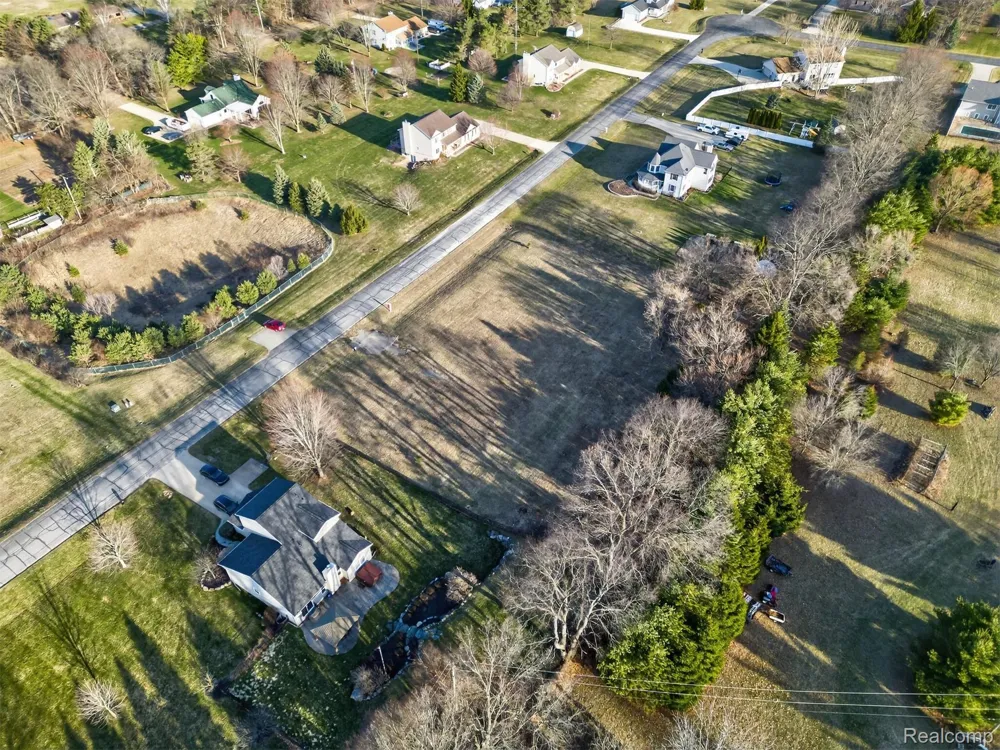 4640 Melanie Lane White Lake Charter Township, MI 48383