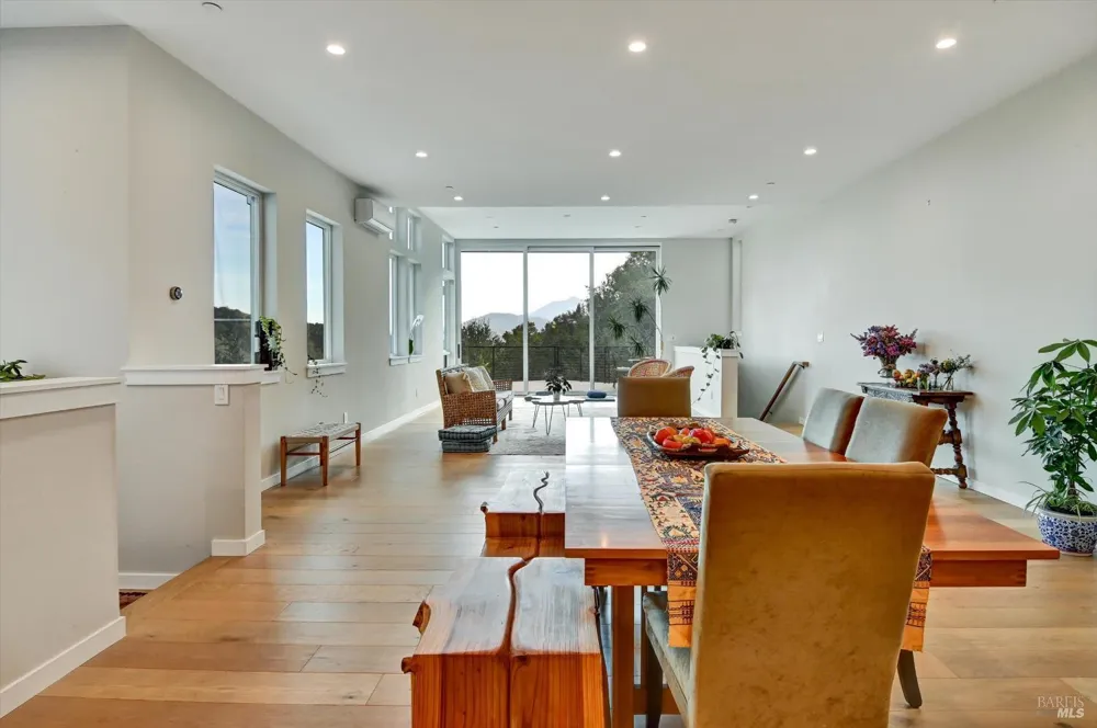 615 Oak Manor Drive Fairfax, CA 94930