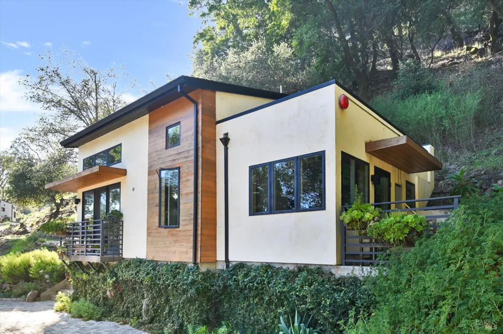 615 Oak Manor Drive Fairfax, CA 94930