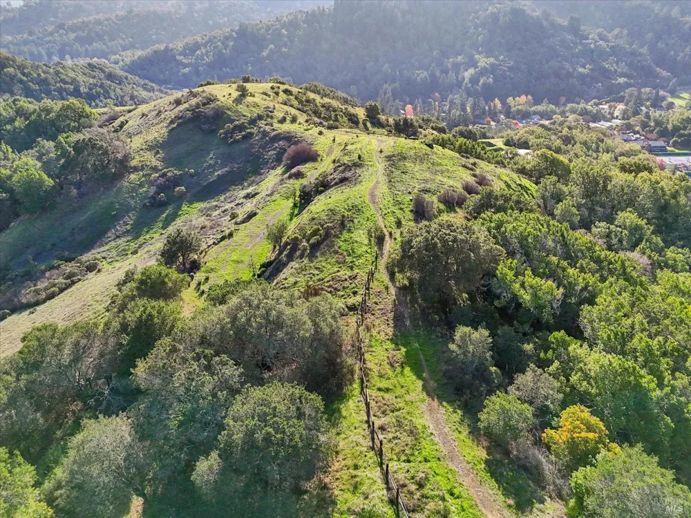 615 Oak Manor Drive Fairfax, CA 94930