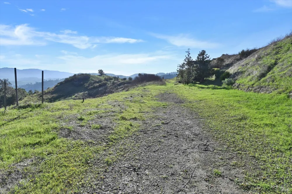 615 Oak Manor Drive Fairfax, CA 94930