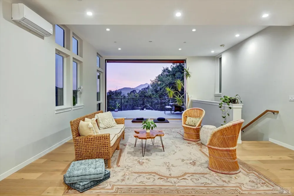 615 Oak Manor Drive Fairfax, CA 94930