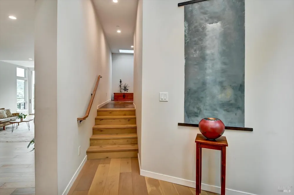 615 Oak Manor Drive Fairfax, CA 94930