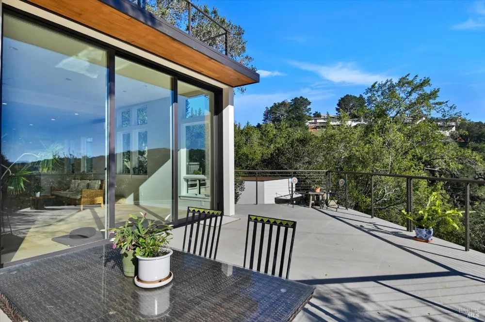 615 Oak Manor Drive Fairfax, CA 94930