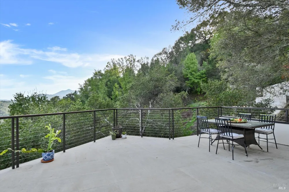 615 Oak Manor Drive Fairfax, CA 94930