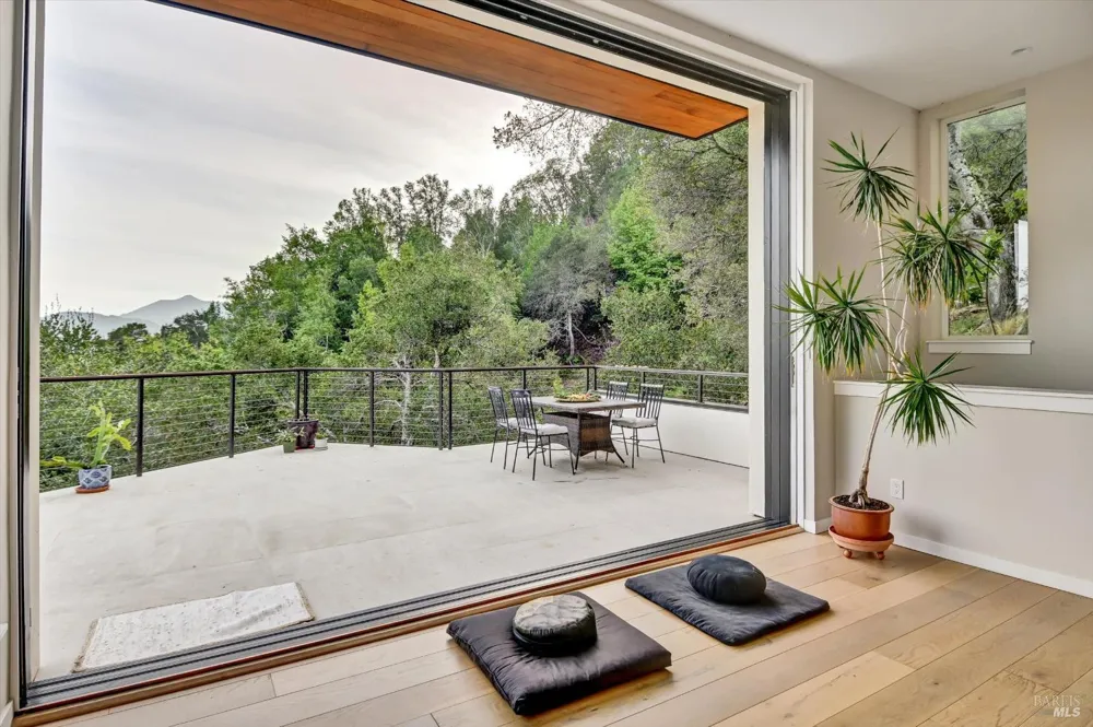 615 Oak Manor Drive Fairfax, CA 94930