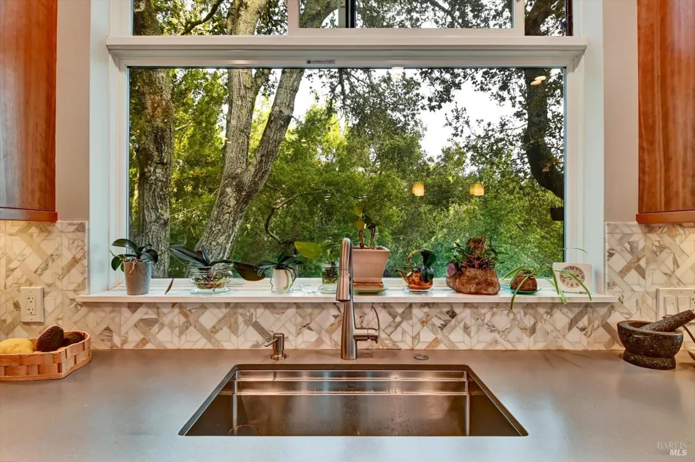 615 Oak Manor Drive Fairfax, CA 94930