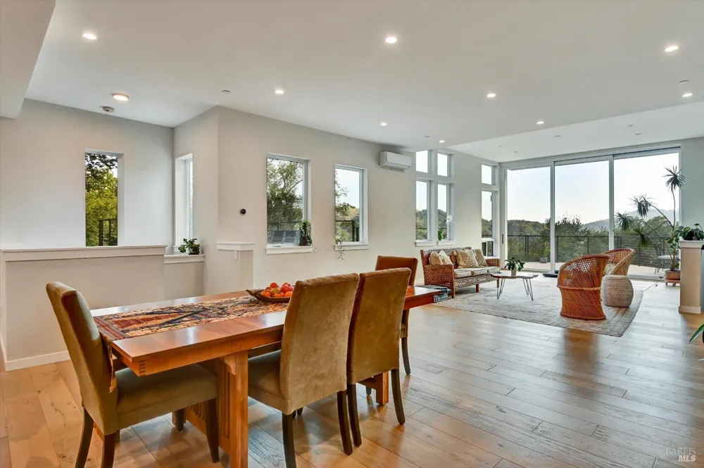 615 Oak Manor Drive Fairfax, CA 94930