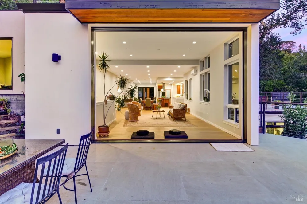 615 Oak Manor Drive Fairfax, CA 94930