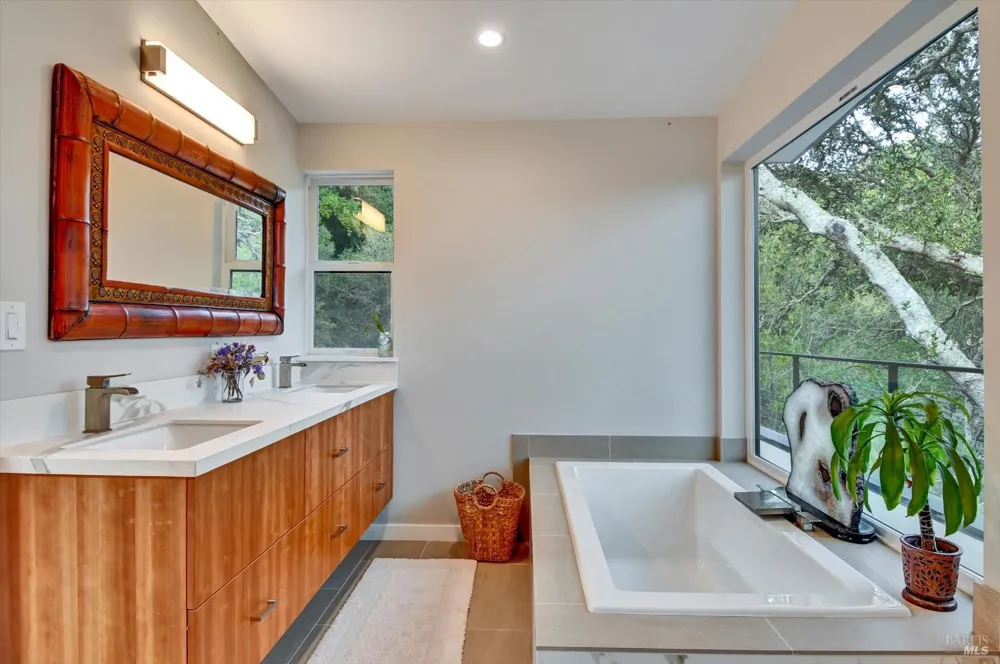 615 Oak Manor Drive Fairfax, CA 94930