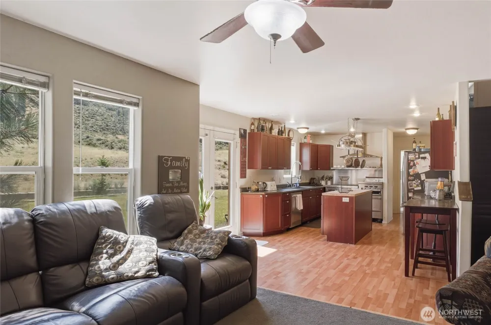 44 Crumbacher Road Tonasket, WA 98855