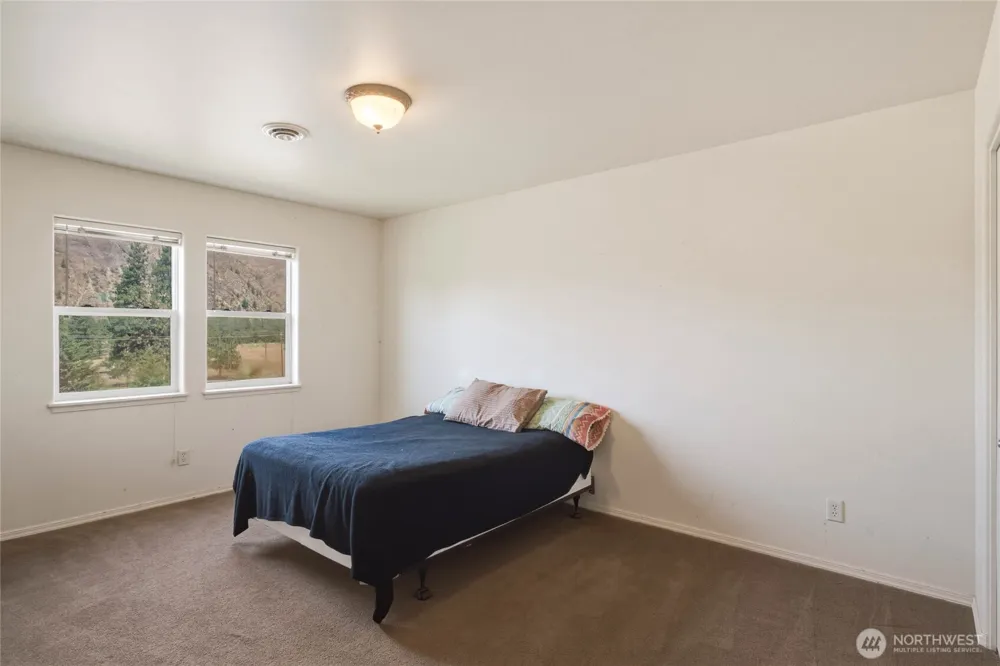 44 Crumbacher Road Tonasket, WA 98855
