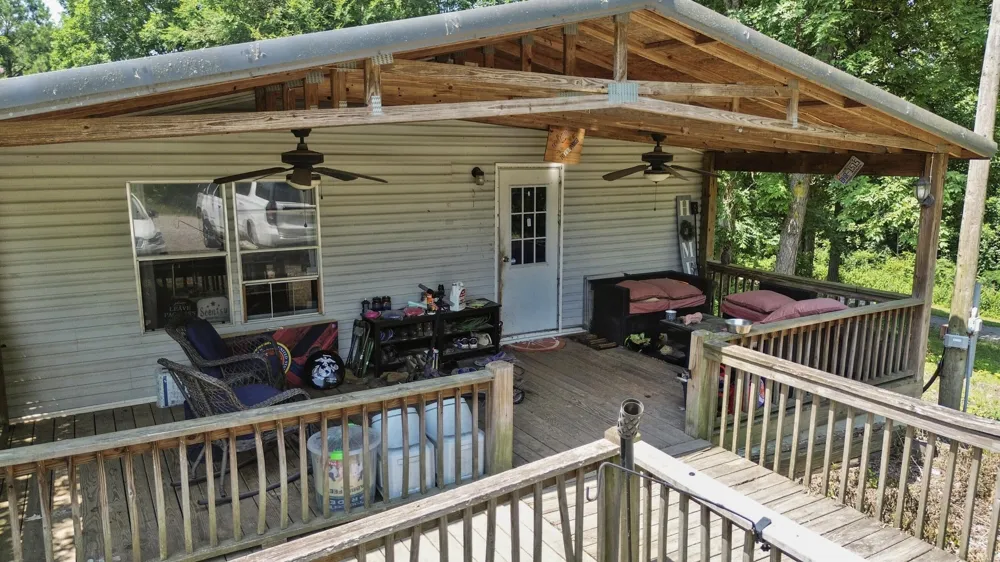 1006 Highway 2 Crandall, GA 30711