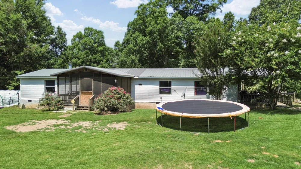 1006 Highway 2 Crandall, GA 30711