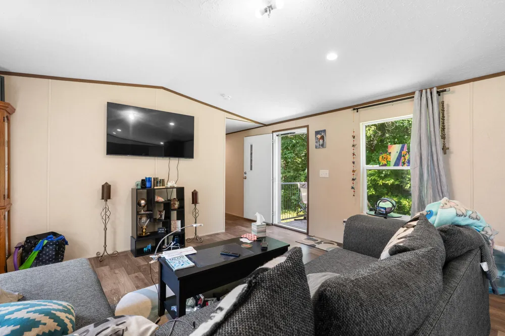 1006 Highway 2 Crandall, GA 30711