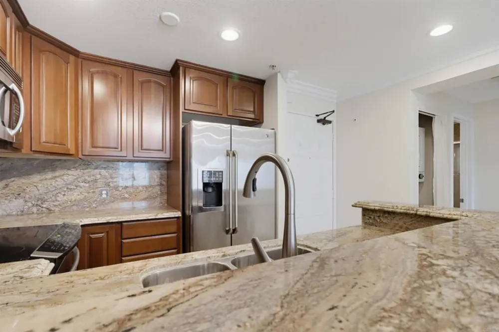 8889 Caminito Plaza Centro #7319 San Diego, CA 92122