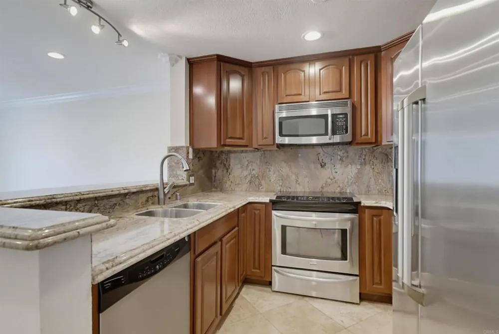 8889 Caminito Plaza Centro #7319 San Diego, CA 92122