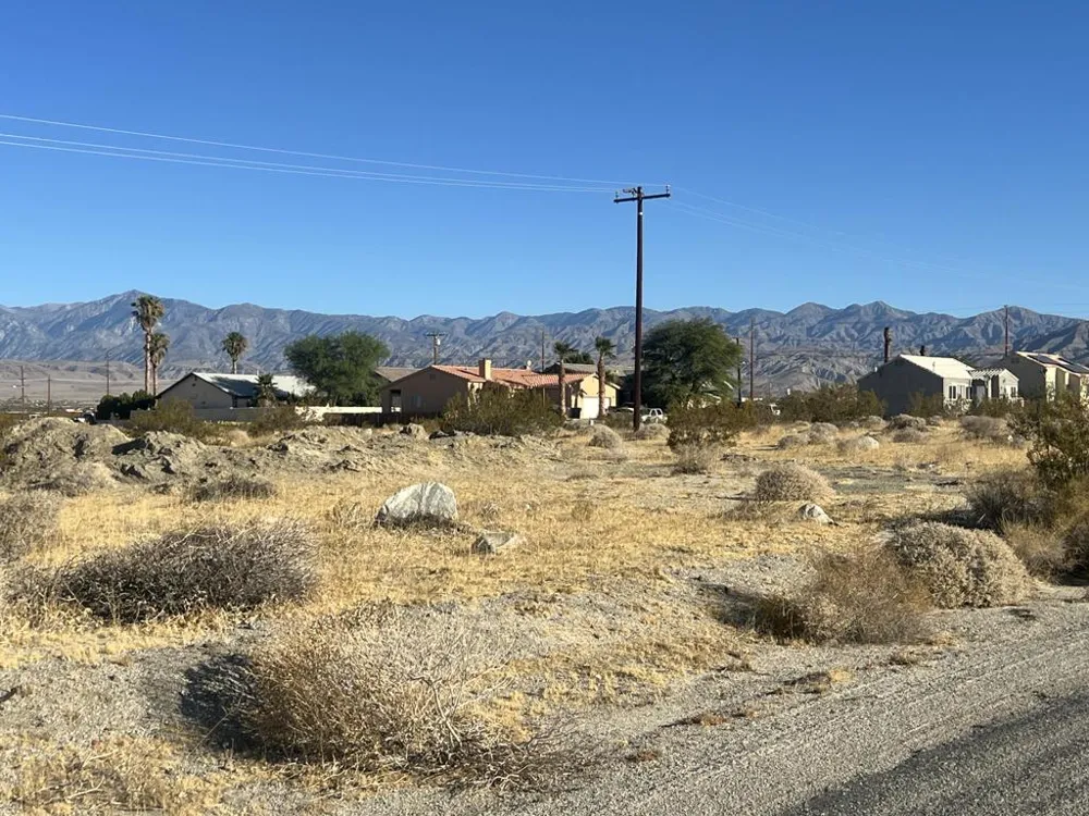 16439 Mauna Loa Rd Desert Hot Springs, CA 92240