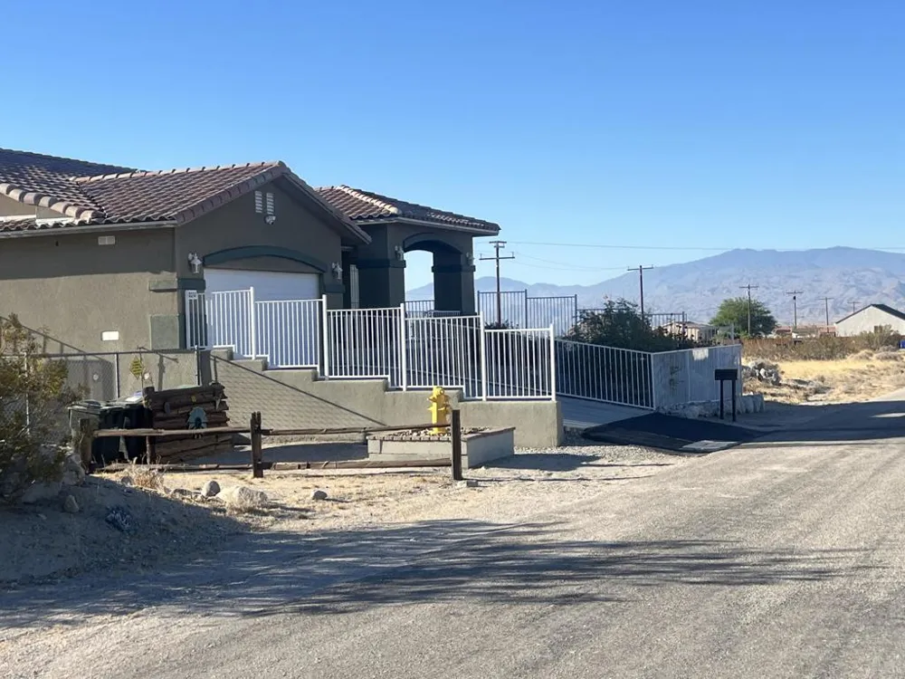 16439 Mauna Loa Rd Desert Hot Springs, CA 92240