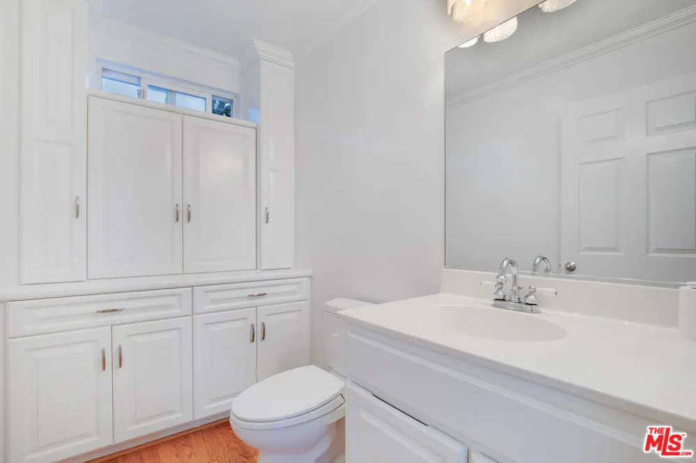 3855 Rambla Pacifico #D Malibu, CA 90265