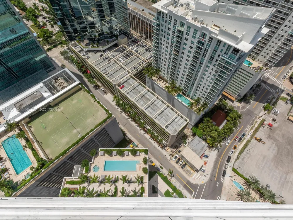 1300 Brickell Bay Dr #3804 Miami, FL 33131