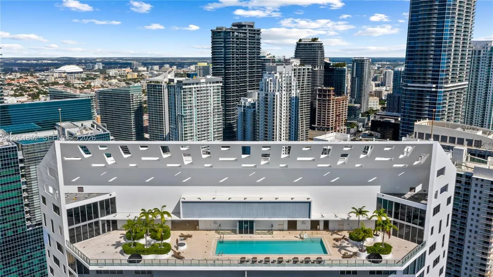 1300 Brickell Bay Dr #3804 Miami, FL 33131