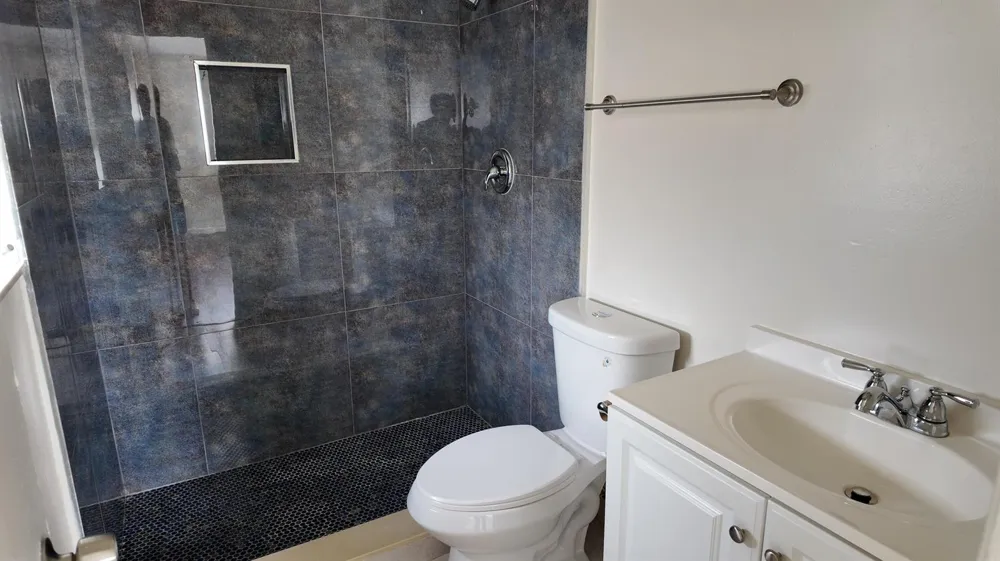 227 Castlewood Drive #207 North Palm Beach, FL 33408