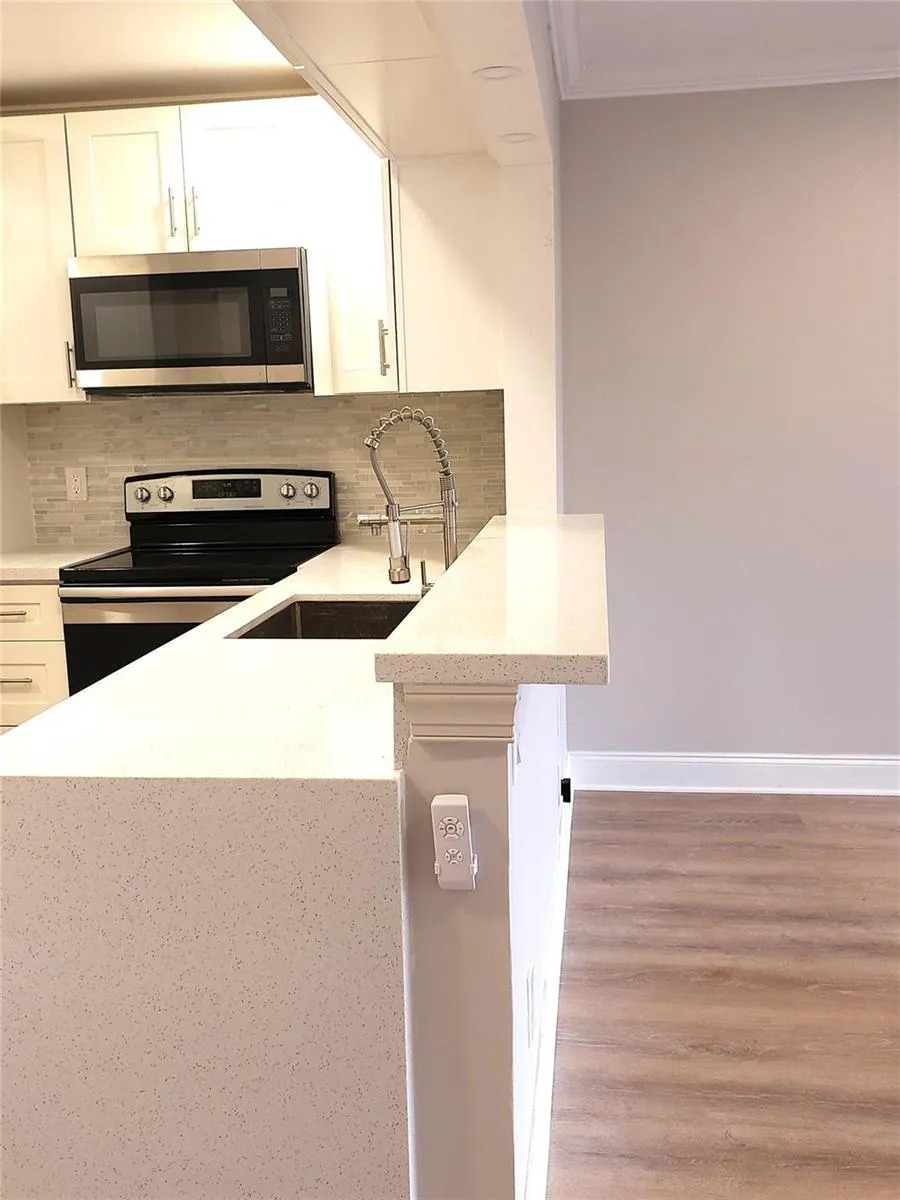 7897 Golf Circle Drive #303 Margate, FL 33063