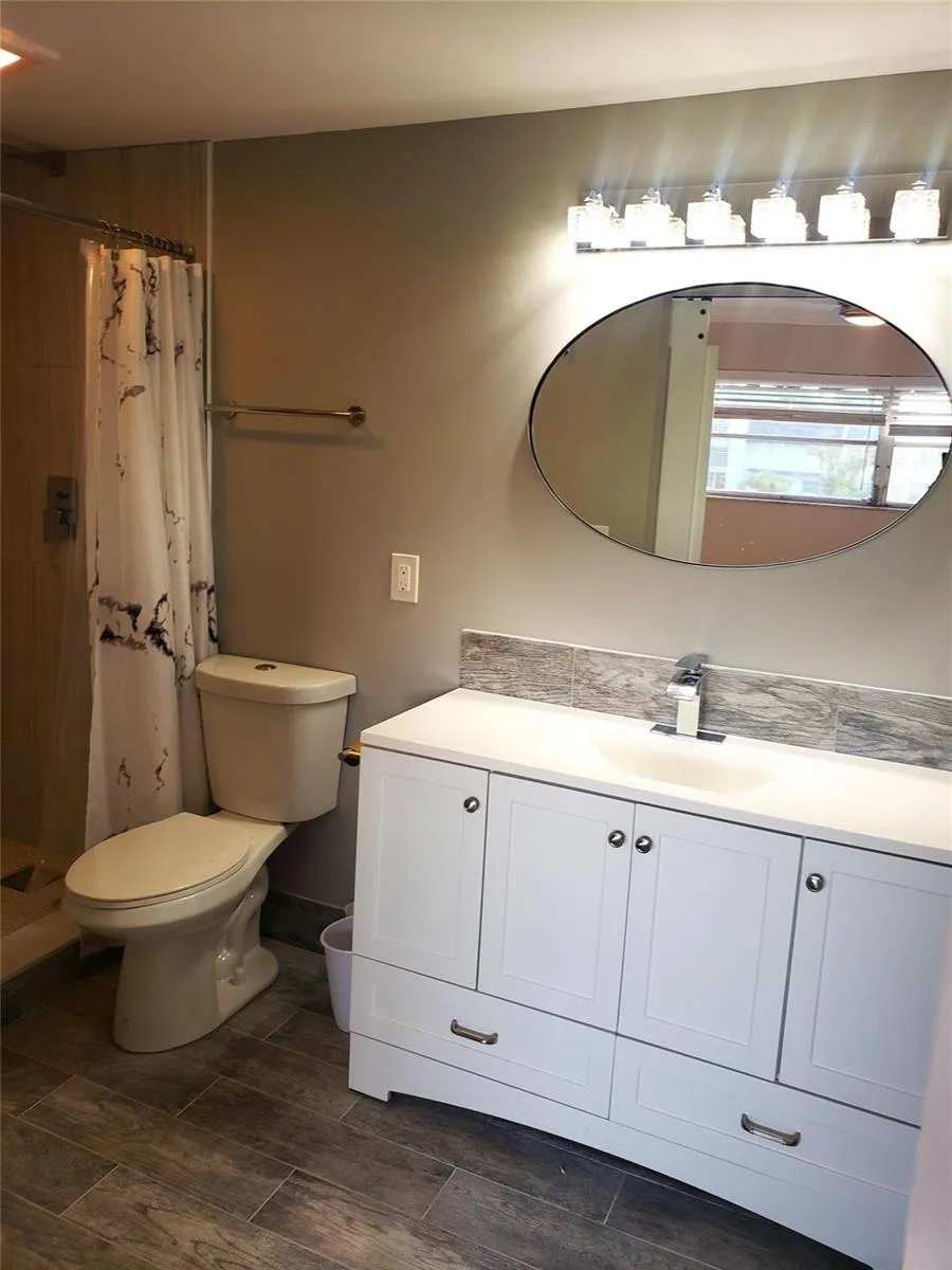 7897 Golf Circle Drive #303 Margate, FL 33063