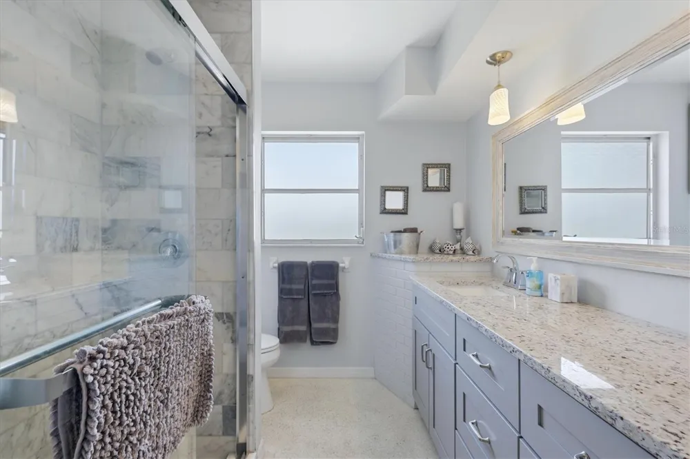 898 E 6TH STREET Englewood, FL 34223