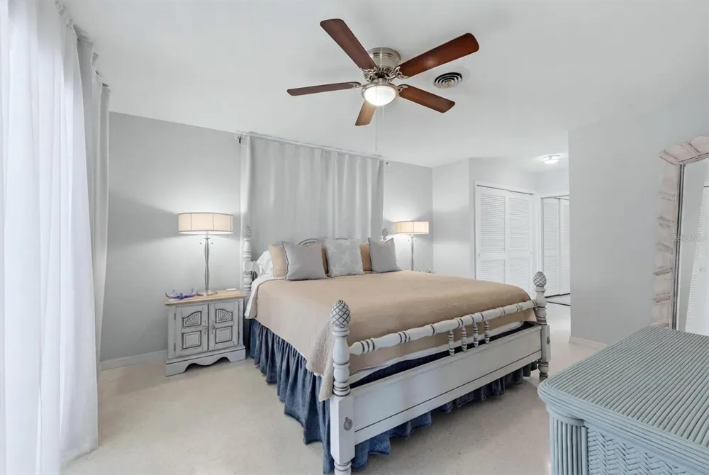 898 E 6TH STREET Englewood, FL 34223