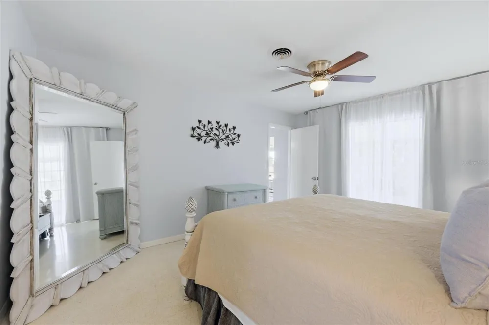 898 E 6TH STREET Englewood, FL 34223