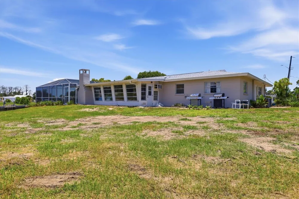 898 E 6TH STREET Englewood, FL 34223