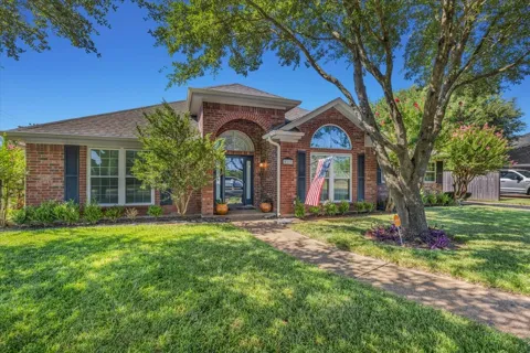 812 Country Lane Drive