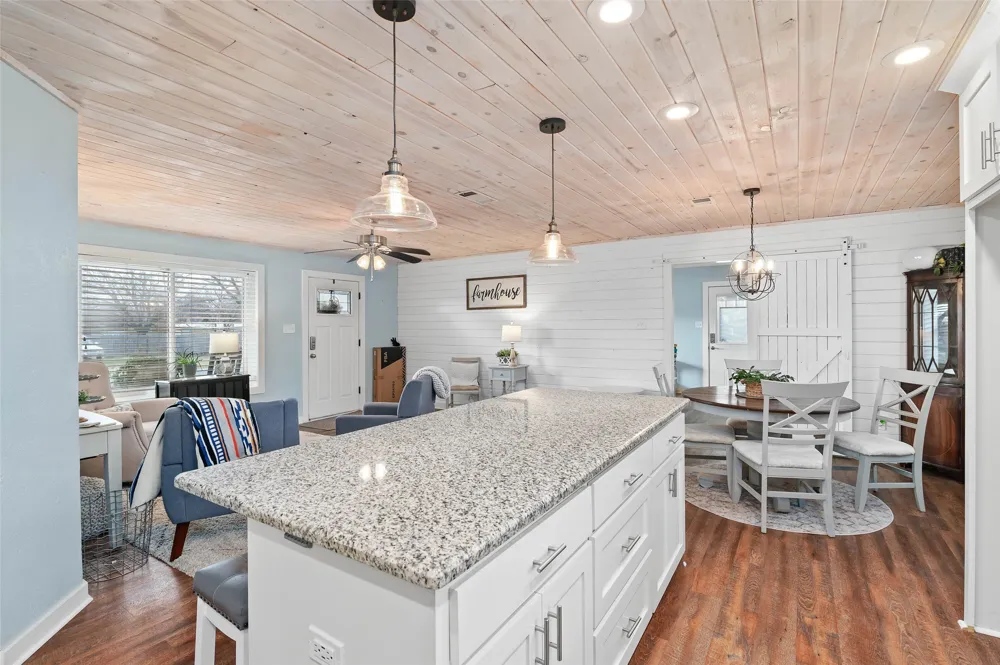 403 Magnolia Avenue Pottsboro, TX 75076