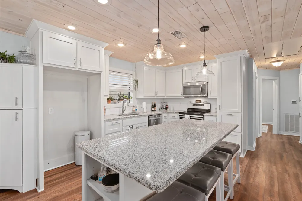 403 Magnolia Avenue Pottsboro, TX 75076