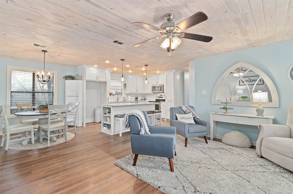 403 Magnolia Avenue Pottsboro, TX 75076