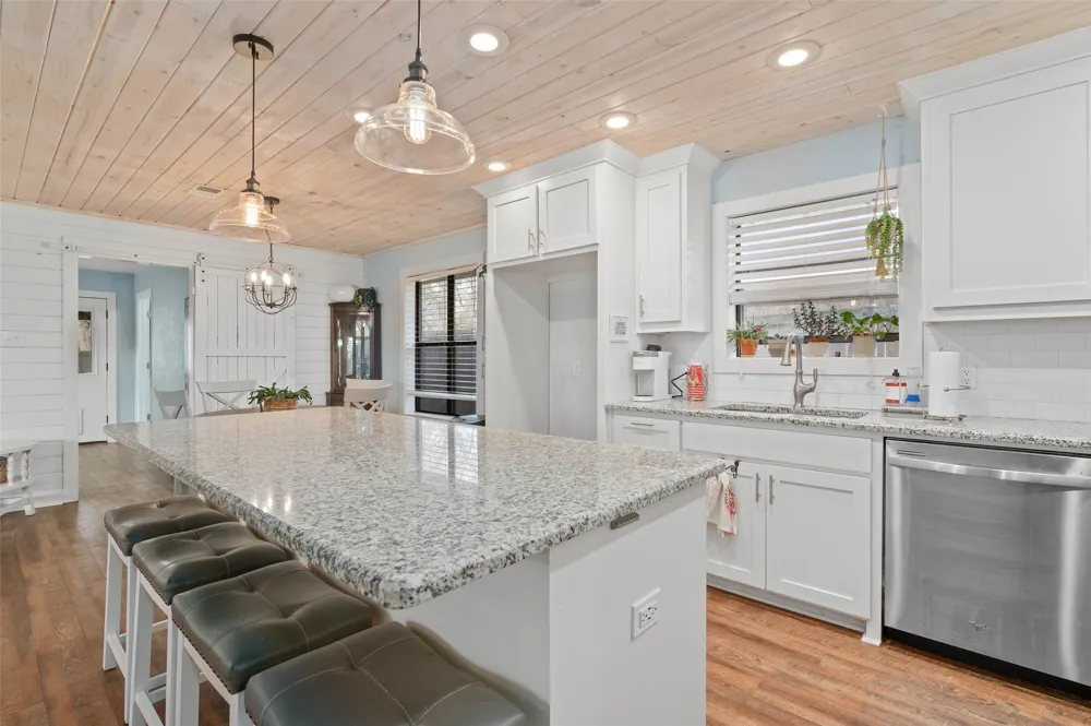 403 Magnolia Avenue Pottsboro, TX 75076