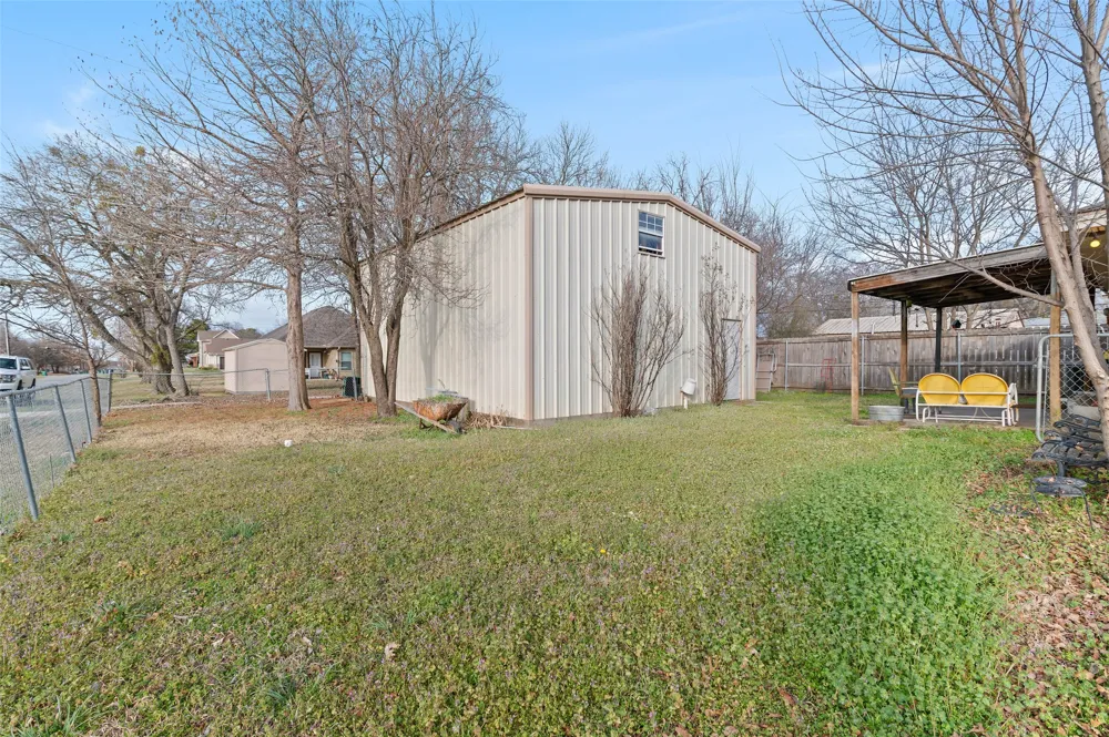 403 Magnolia Avenue Pottsboro, TX 75076