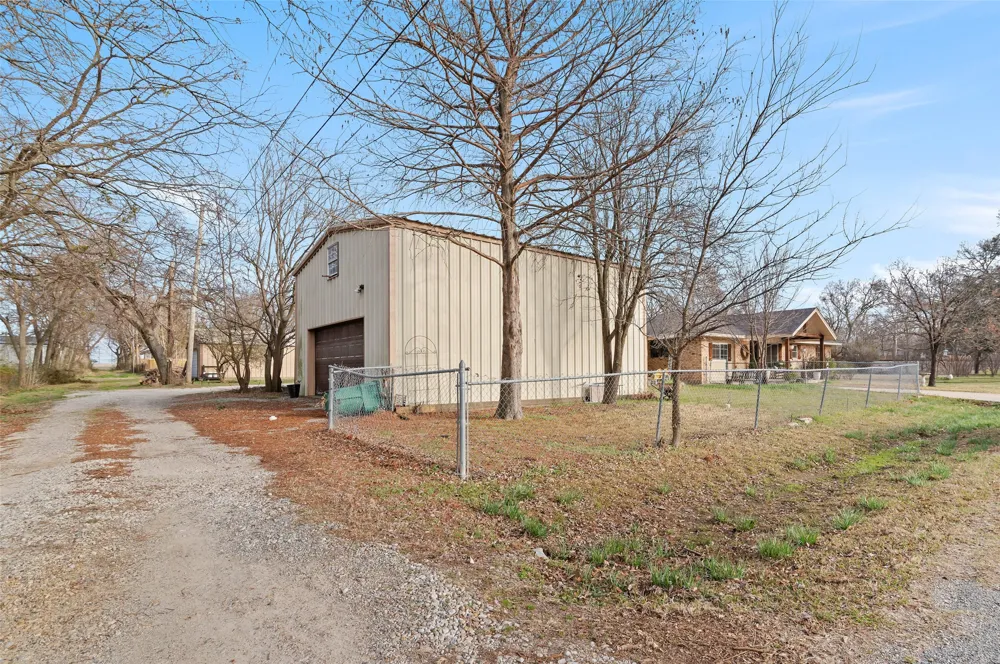 403 Magnolia Avenue Pottsboro, TX 75076
