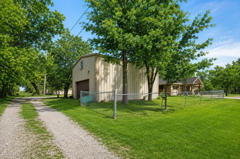 403 Magnolia Avenue Pottsboro, TX 75076