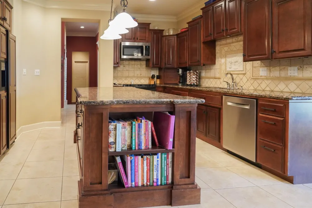 2915 Willow Creek Drive El Campo, TX 77437