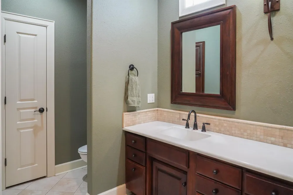 2915 Willow Creek Drive El Campo, TX 77437