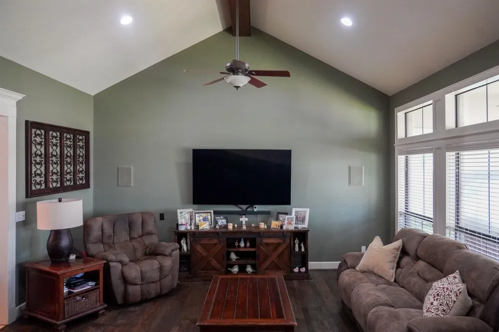 2915 Willow Creek Drive El Campo, TX 77437