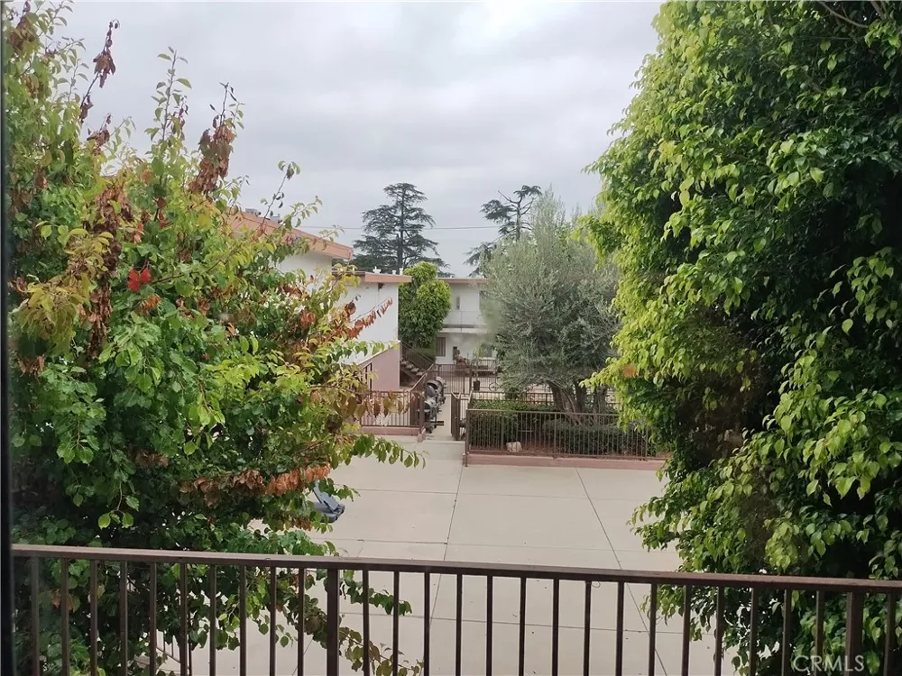 13050 Dronfield #16 Sylmar, CA 91342