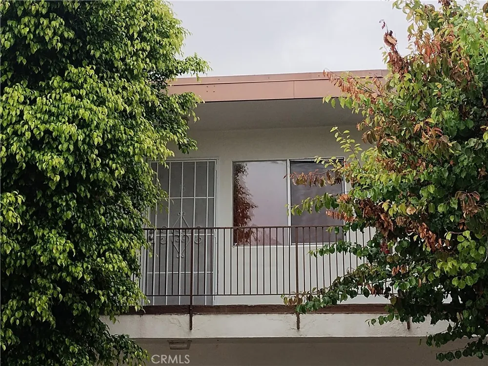 13050 Dronfield #16 Sylmar, CA 91342